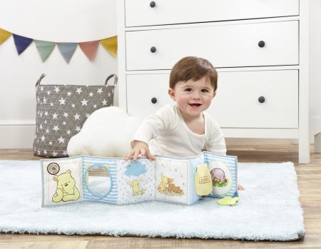 Winnie-the-Pooh Unfold & Discover