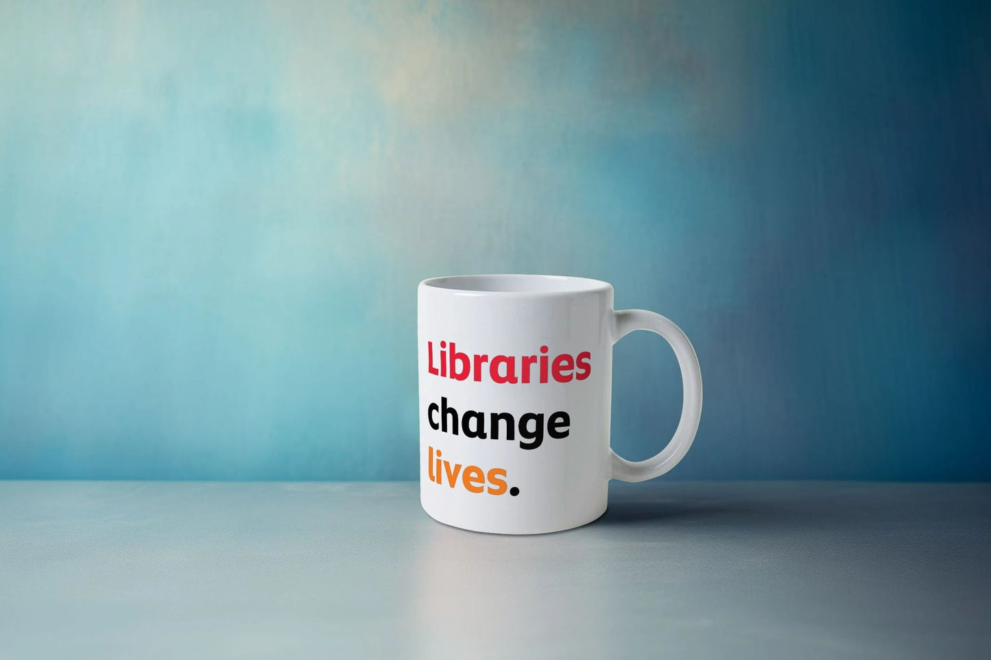 'Libraries change lives' mug