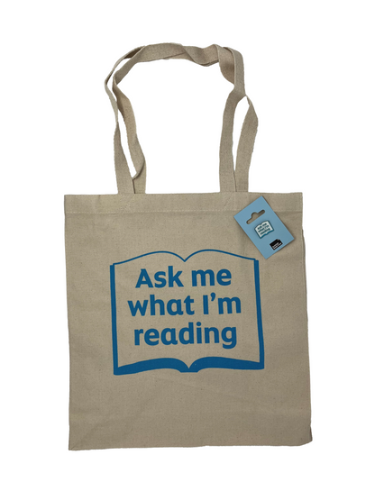 'Ask me what I'm reading' tote bag and pin badge bundle