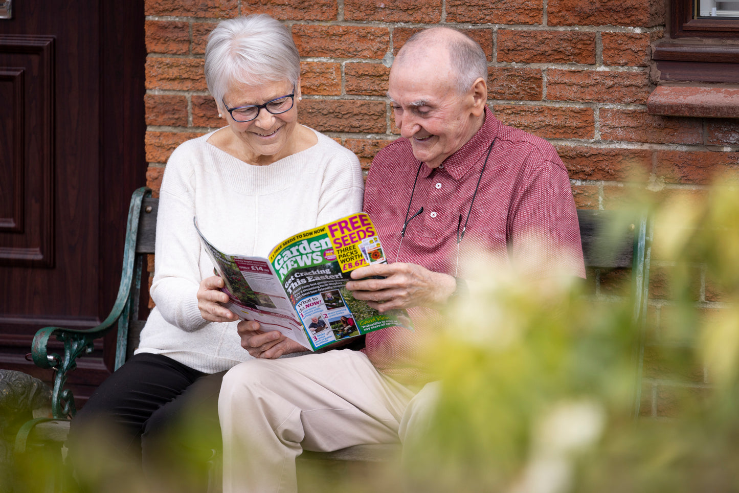 Reading is Caring: A Shared Reading Pack for Dementia Support