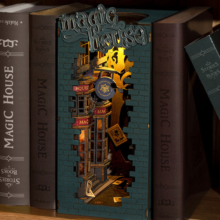 Magic House Book Nook Kit