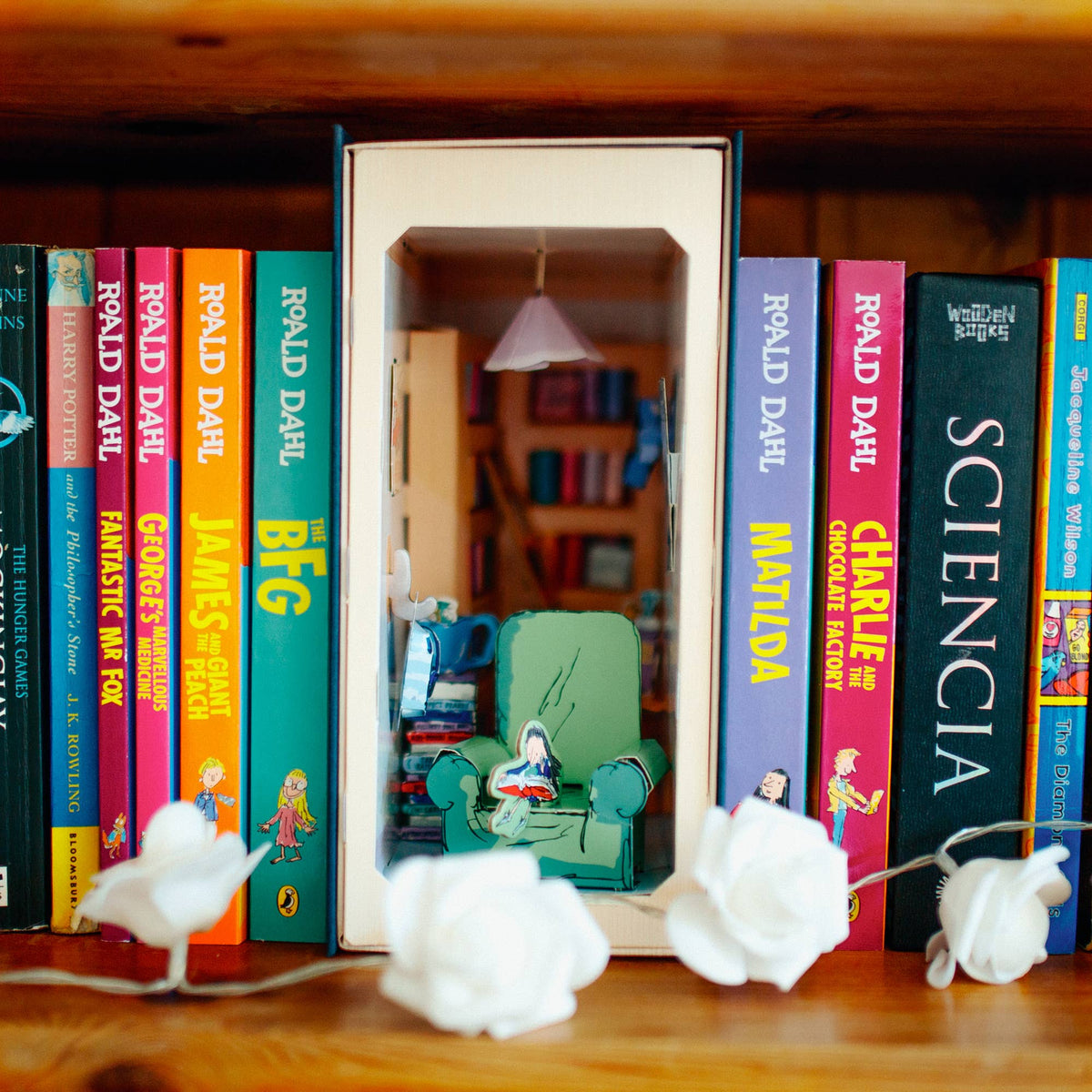 Build Your Own: Roald Dahl 'Matilda' Book Nook Kit